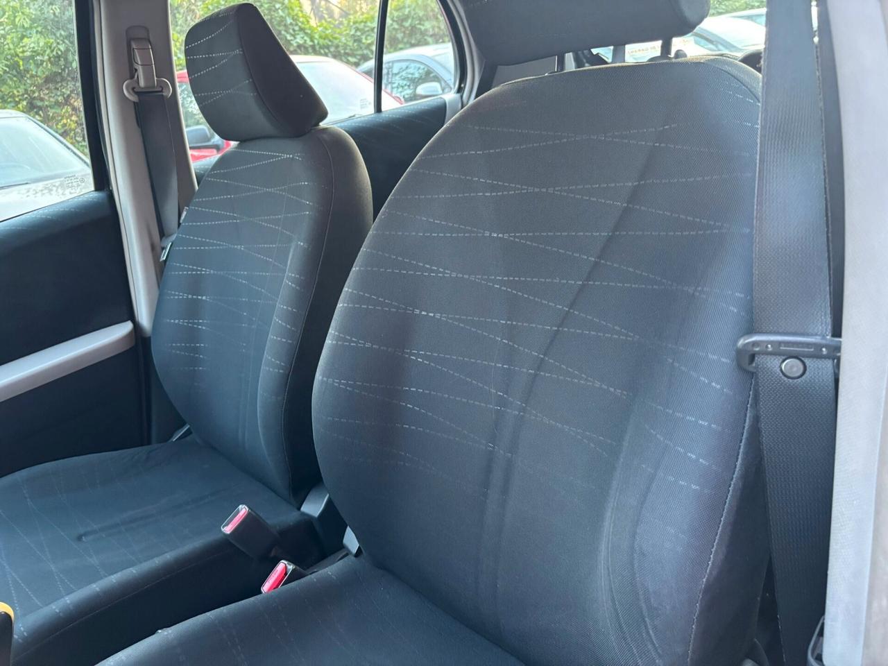 Toyota Yaris 1.3 5 porte Luna OK Neopatentati