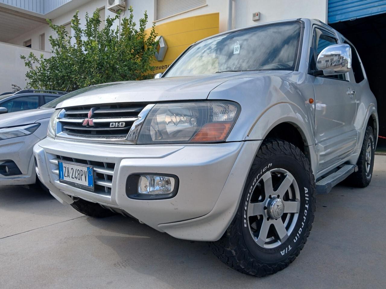 MITSUBISHI Pajero 3.200 DI-D 160cv 3p. GLS1