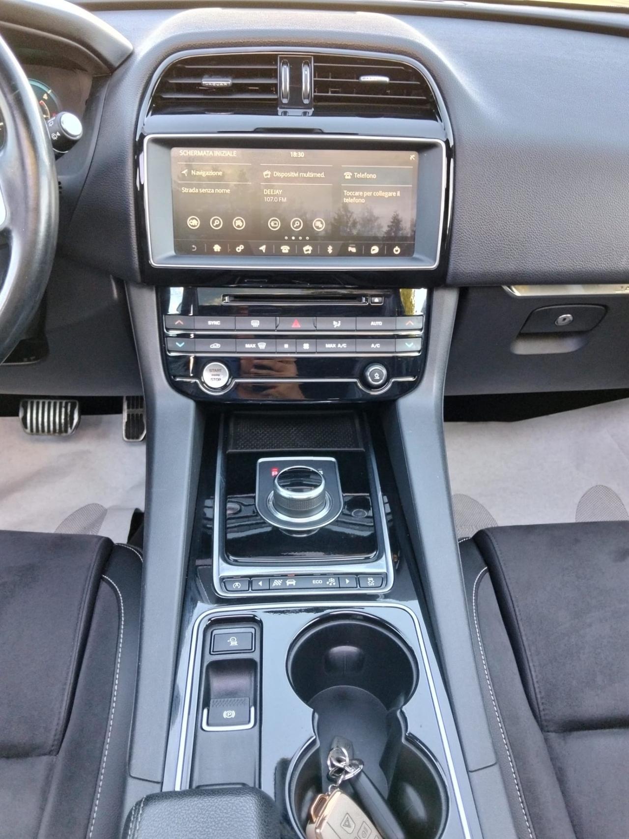Jaguar F-Pace S 3.0 D V6 300 CV AWD Automatic*Navi*Alcantara