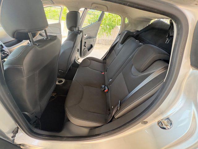 RENAULT Clio 1.2 75CV 5 porte Wave EURO 5 OK NEOPATENTATI