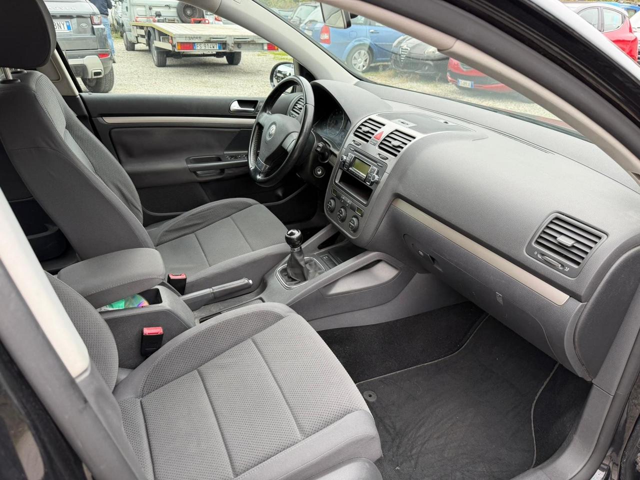 Volkswagen Golf 1.6 5p. Comfortline