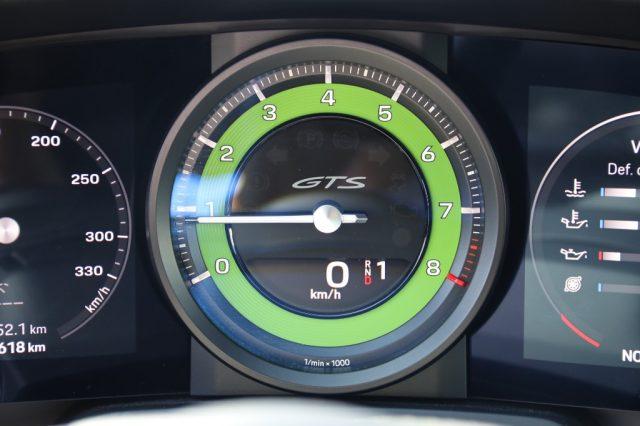PORSCHE 911 992 Carrera 4 GTS