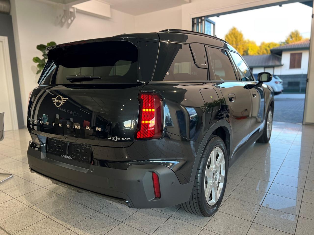 MINI Mini Countryman U25 1.5 48V C Blackyard auto