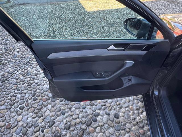 VOLKSWAGEN Passat Variant 2.0 TDI SCR 122 CV EVO DSG Business