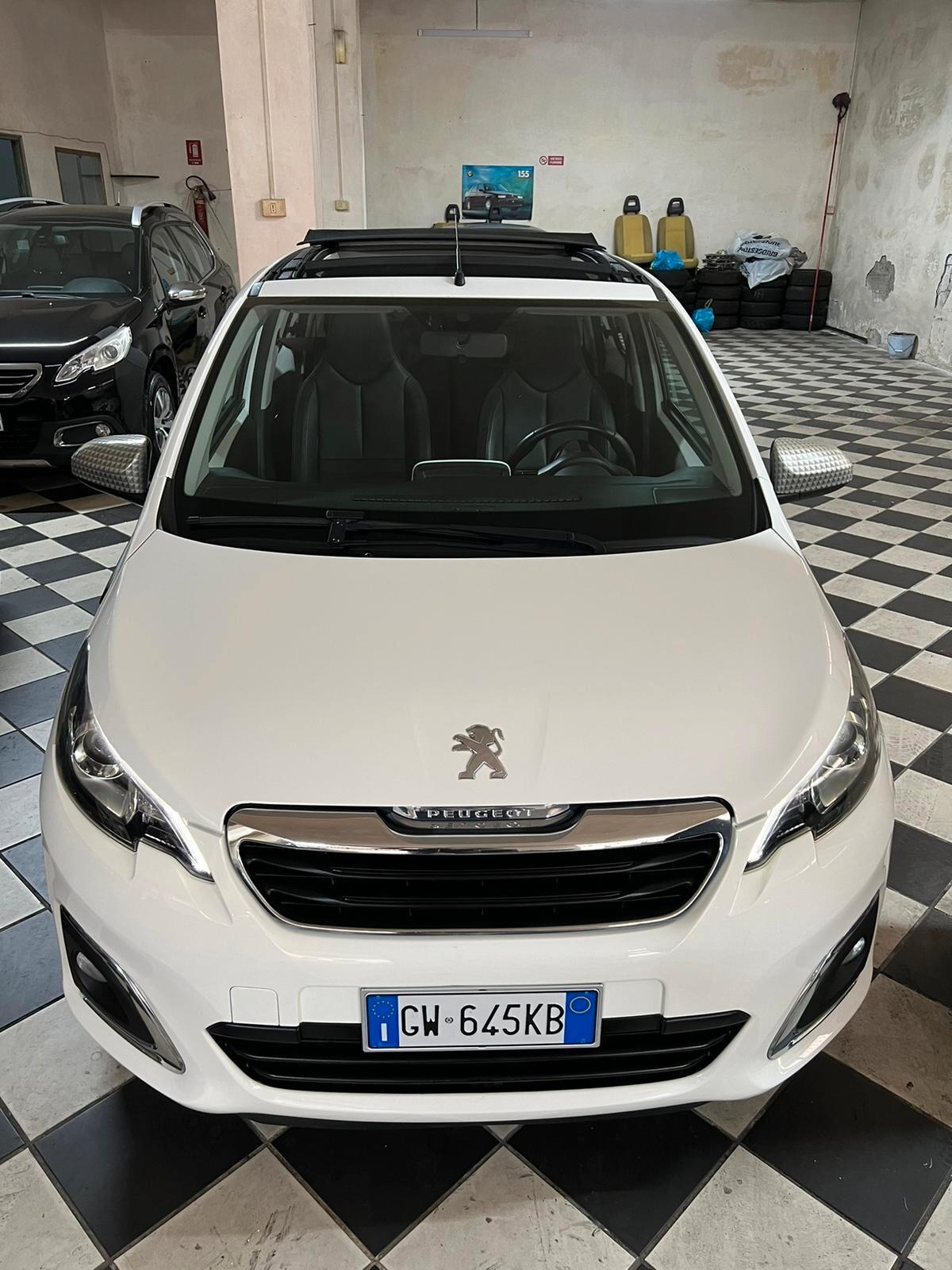 Peugeot 108 PureTech 82 5 porte Allure TOP!