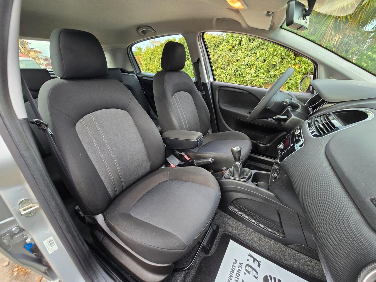 FIAT PUNTO STREET 1.3 M-JET 2016 CON 126.000KM