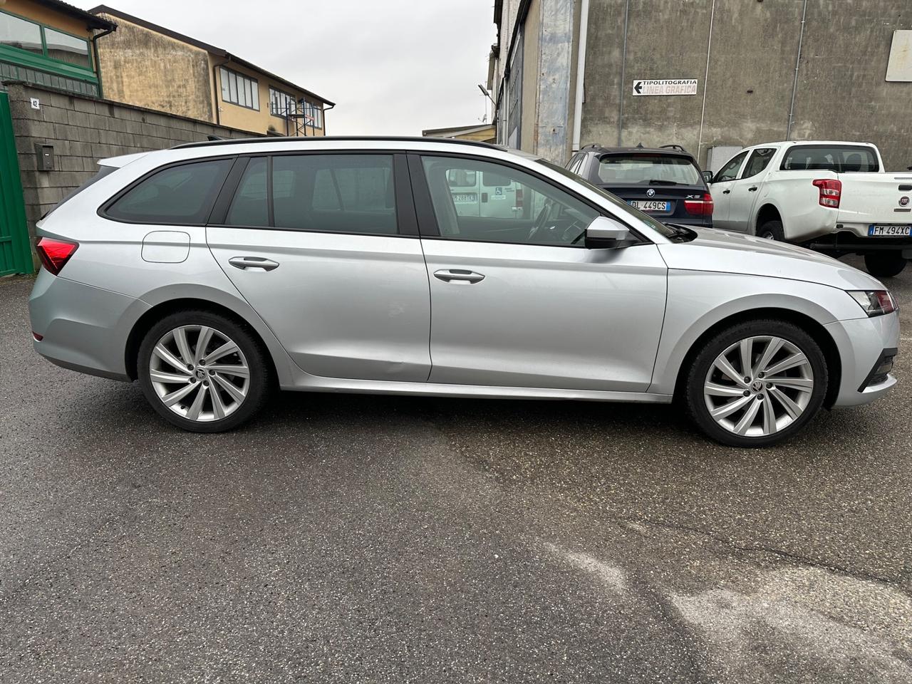 Skoda Octavia 2.0 TDI EVO SCR DSG Wagon Style