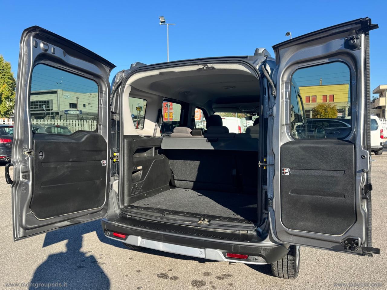 FIAT Doblò 1.6 MJT 120 CV Trekking AUTOVETTURA