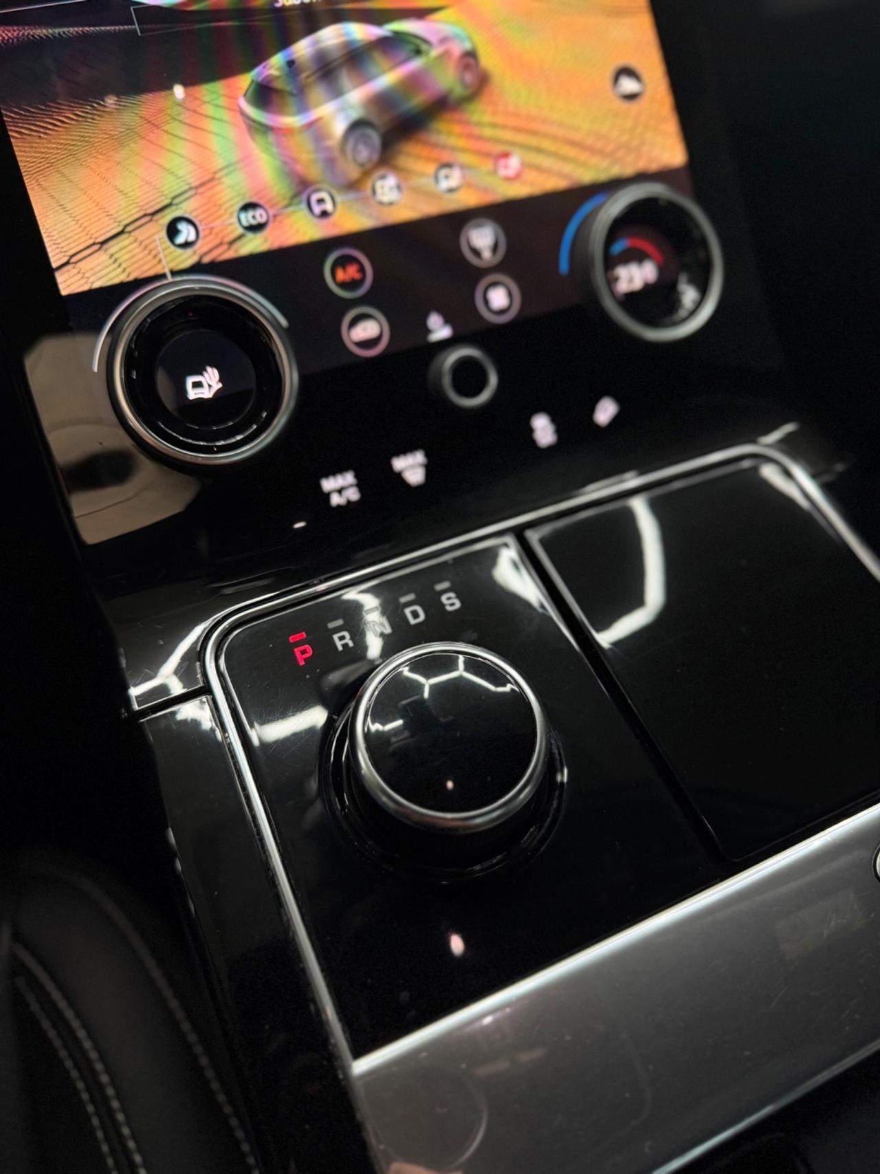 Land Rover Range Velar 2.0D I4 240 CV R-Dynamic S