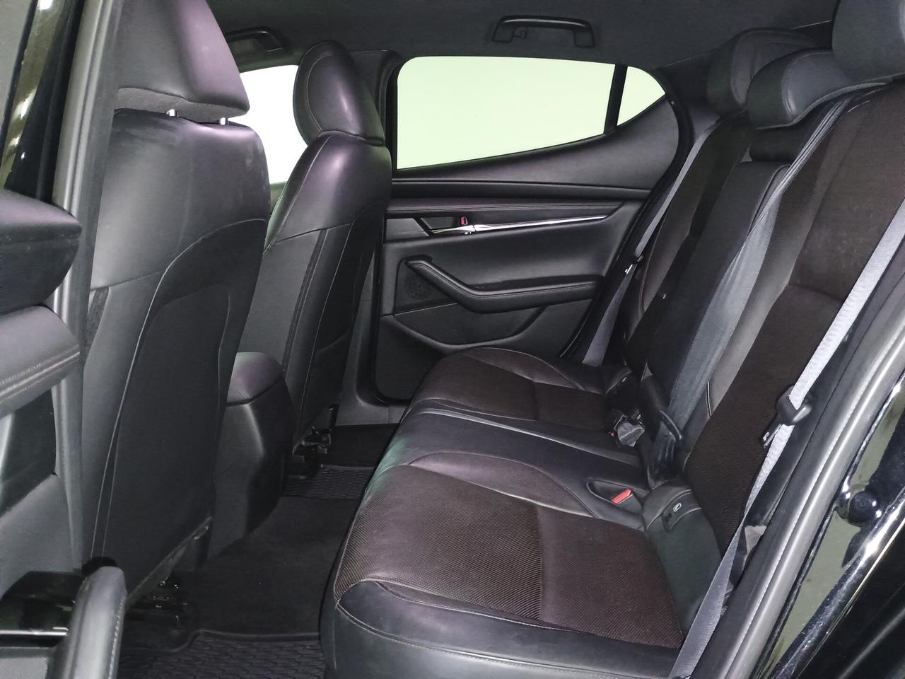 Mazda 3 Mazda3 2.0L e-Skyactiv-G M Hybrid Exclusive