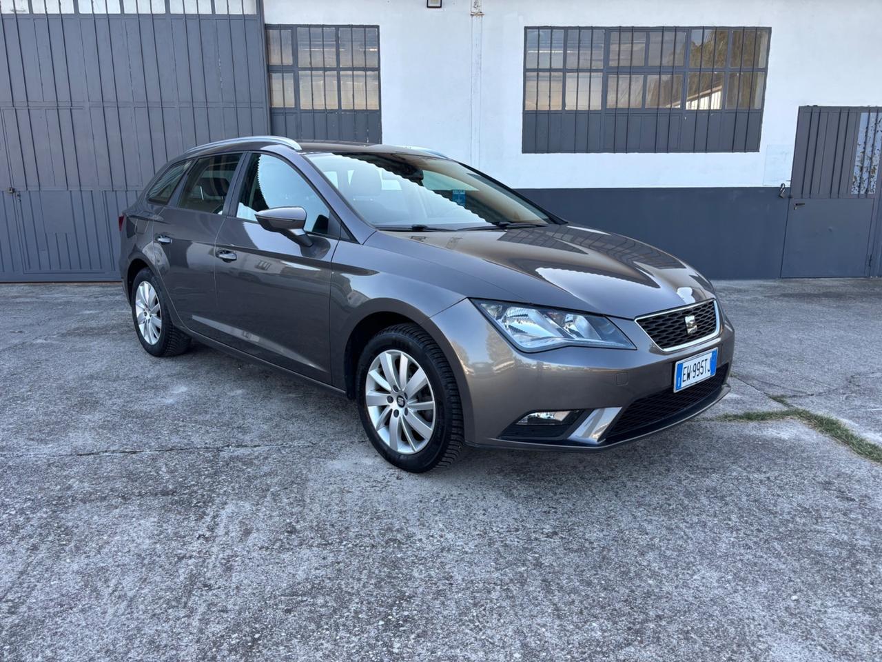 Seat Leon 1.6 TDI. Neopatentati. Garanzia 12mesi