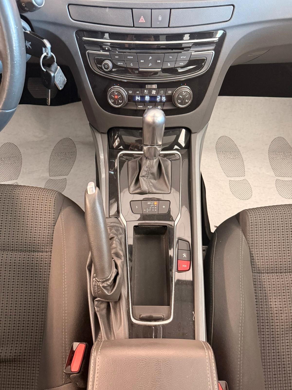 Peugeot 508 BlueHDi 120 EAT6 S&S SW Allure