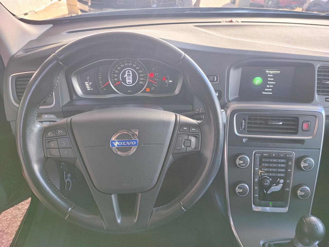 Volvo V60 D2 1.6 Momentum