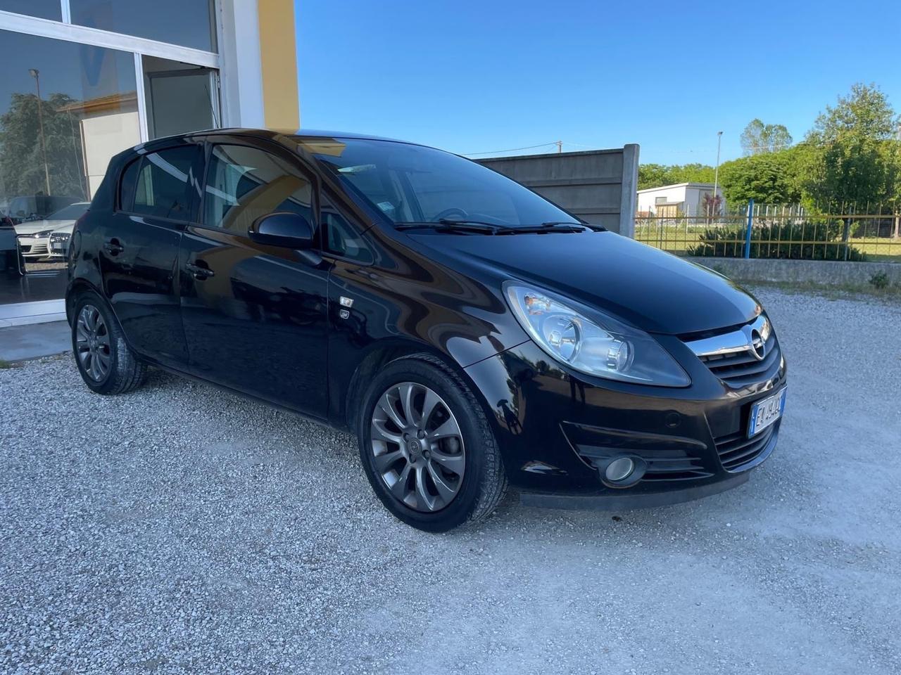 Opel Corsa 1.2 80CV 5 porte GPL-TECH Club