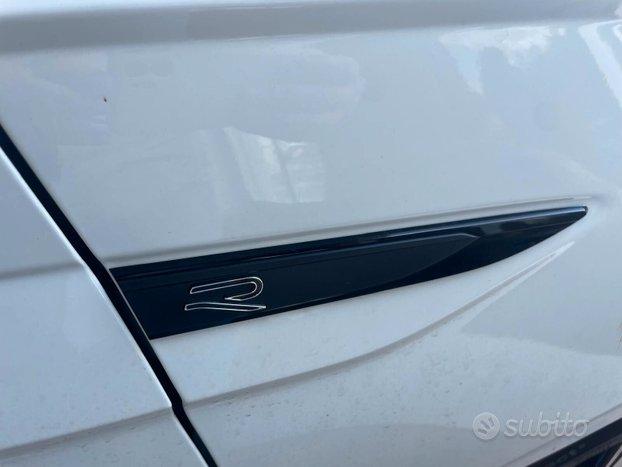 Volkswagen Polo 1.0 TSI DSG R-Line