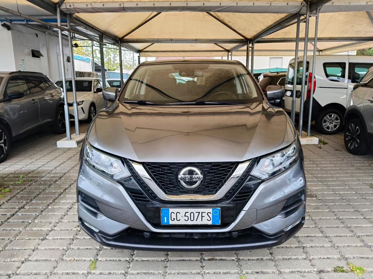 Nissan Qashqai 1.3 DIG-T 160 CV DCT Business