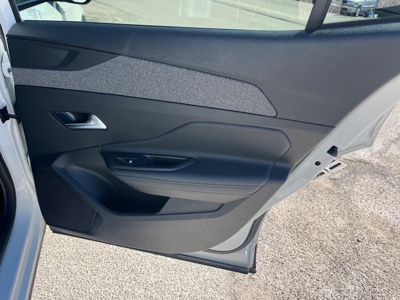 Peugeot 408 PureTech 130 Garanzia 12 mesi