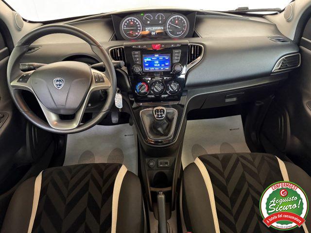 LANCIA Ypsilon 1.2 69 CV 5 porte Platinum PREZZO REALE!!!