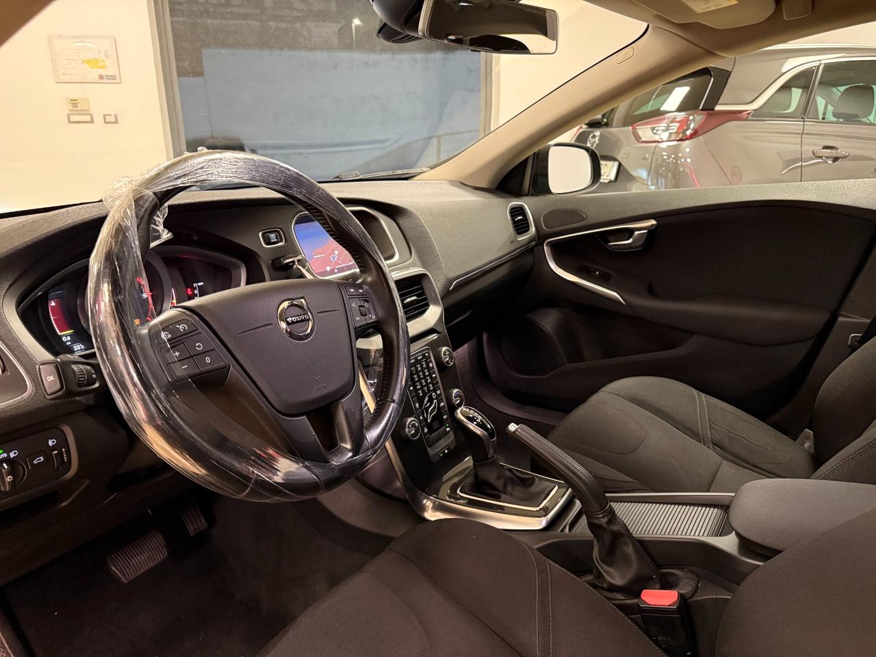 Volvo V40 D3 Geartronic Momentum