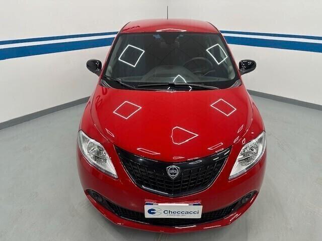 Lancia Ypsilon 1.0 FireFly 5 porte S&S Hybrid Ecochic Silver