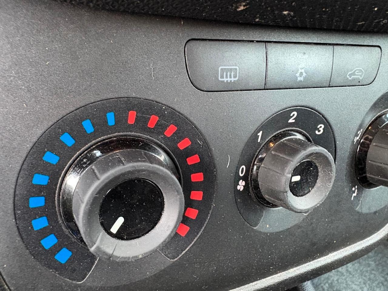 Fiat Punto EASY 1.3 MJT II 95 CV 5p. 5 posti