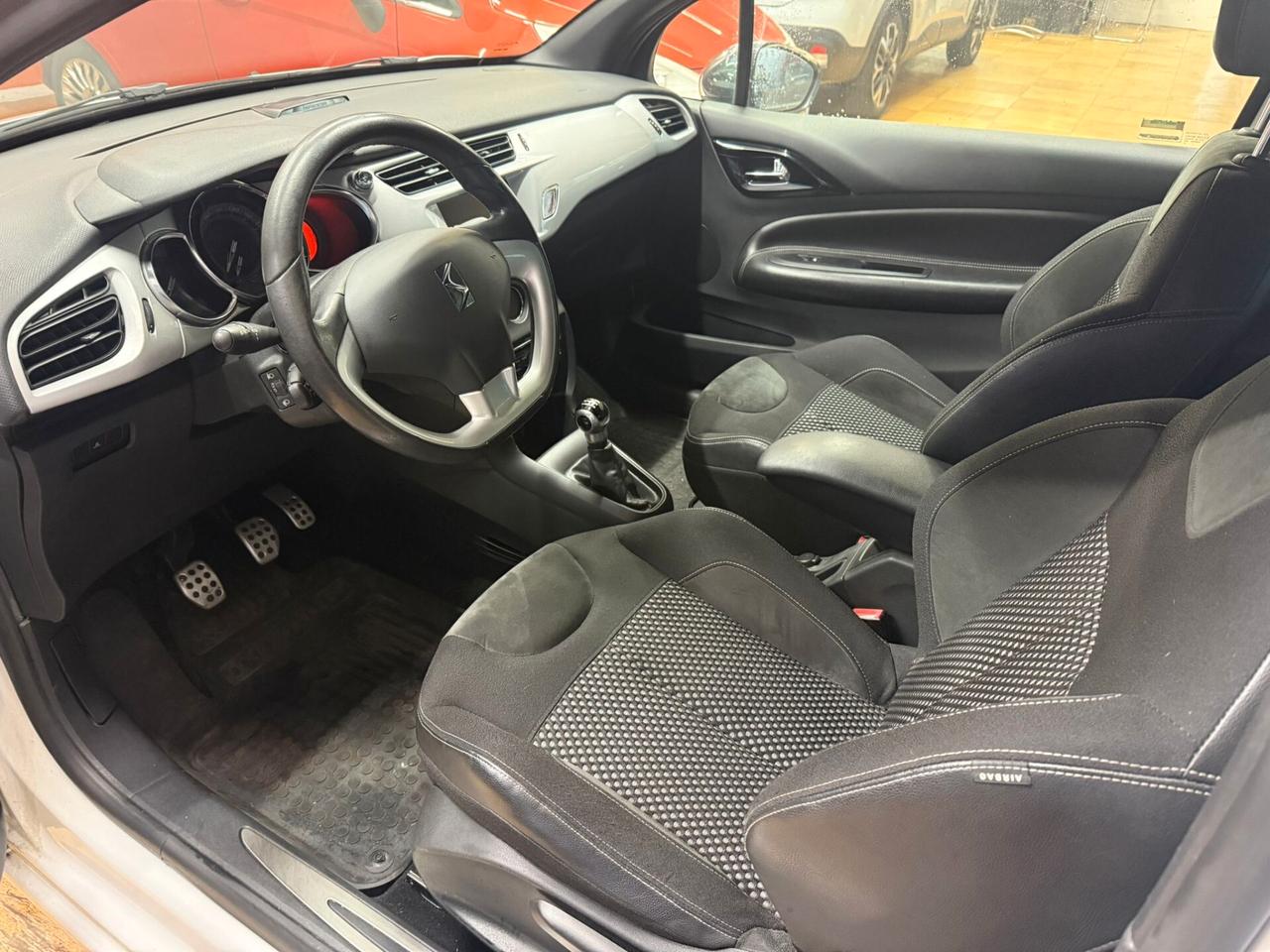 Ds DS3 1.4 BENZINA 2012 NEOP.