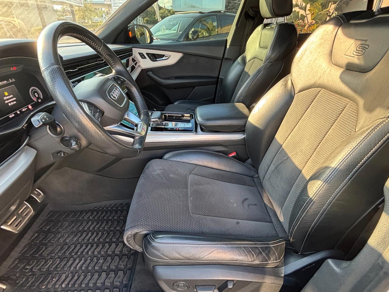 Audi Q8 SUV 45 TDI quattro tiptronic S line edition