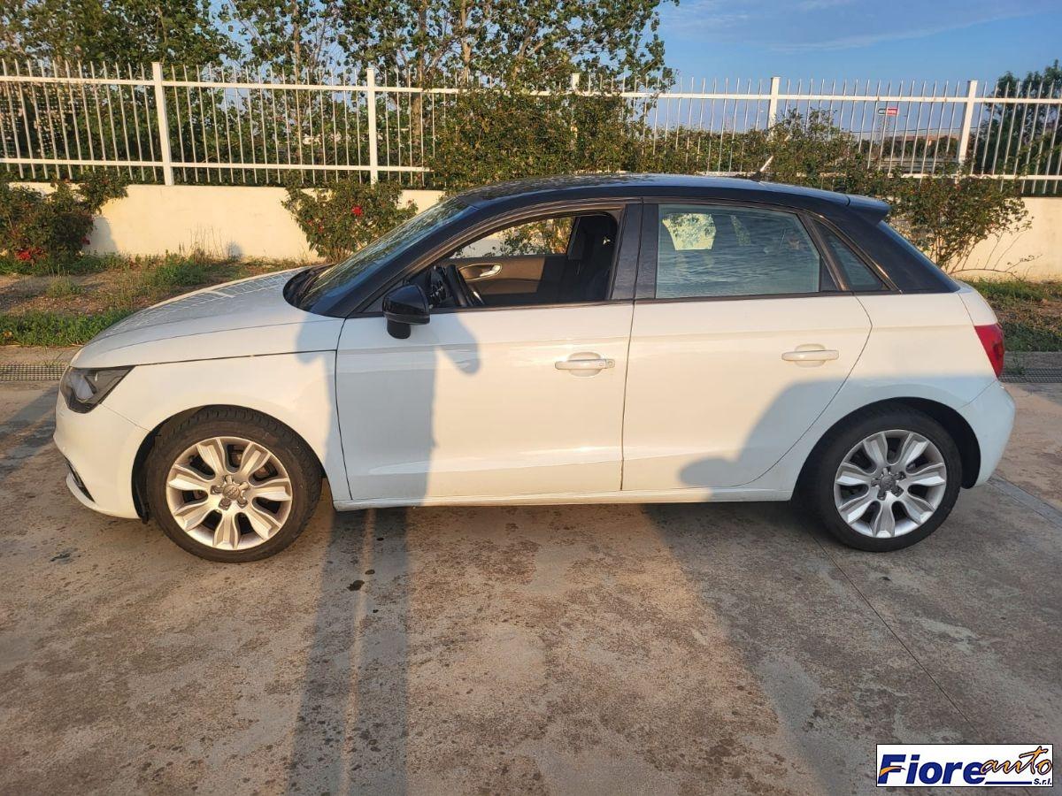 AUDI - A1 Sportback - 1.6 TDI S tronic S line edition