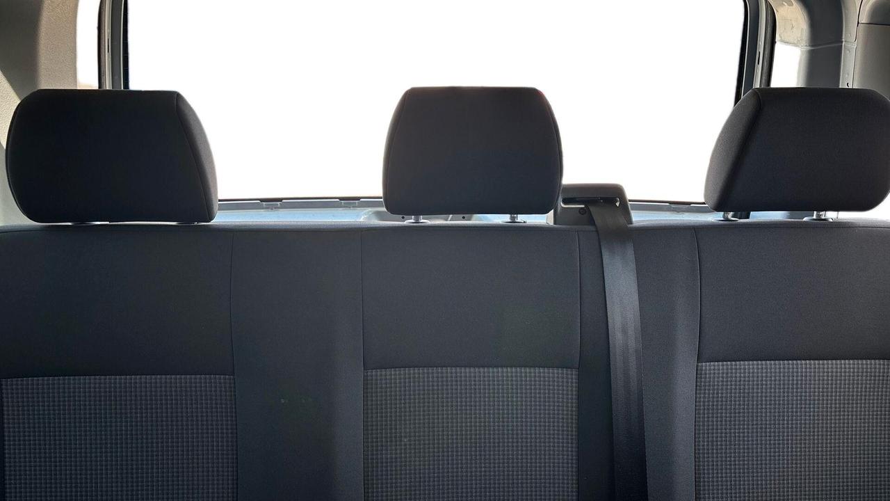 Volkswagen Transporter 2.0 TDI 110CV PC Kombi Business