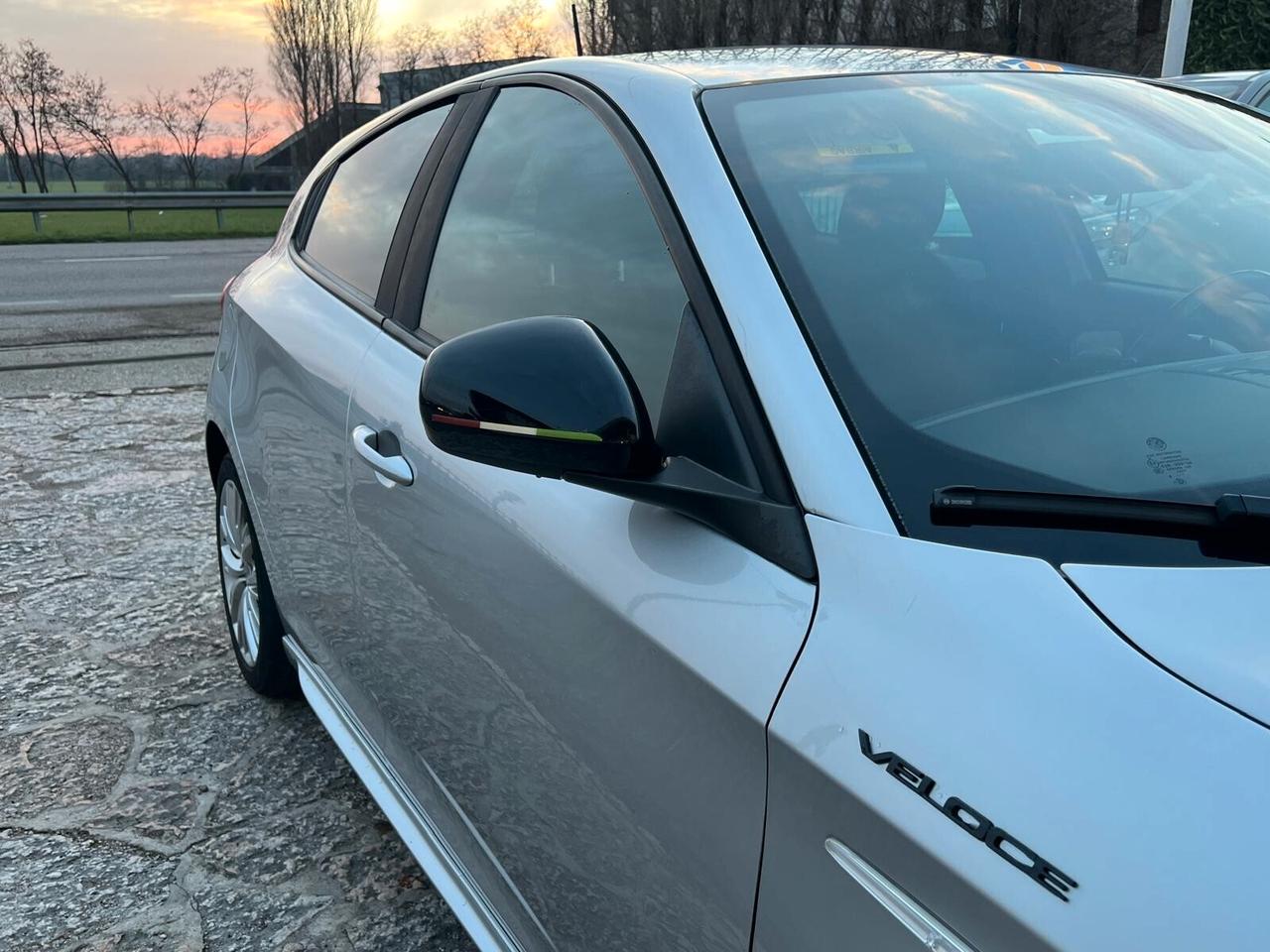 Alfa Romeo Giulietta 1.6 JTDm TCT 120 CV Super Pack sportivo Veloce