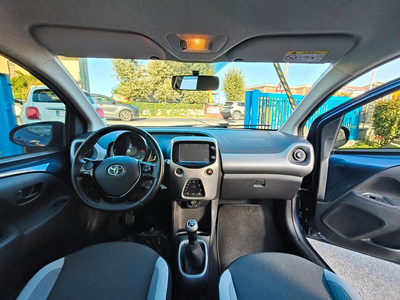 Toyota Aygo Connect 1.0 VVT-i 72 CV 5 porte x-play