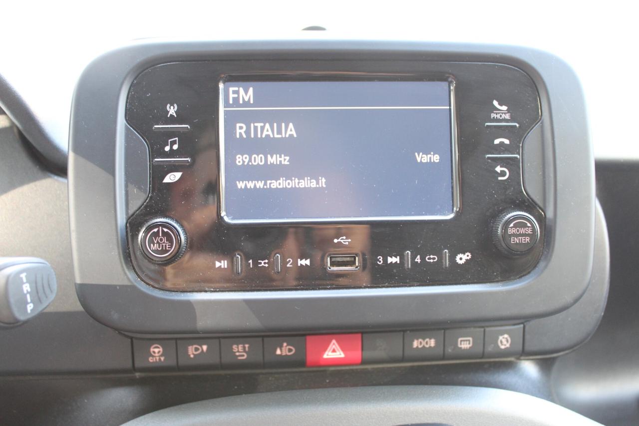 Fiat Panda 1.0 FireFly S&S Hybrid Garmin Full optional