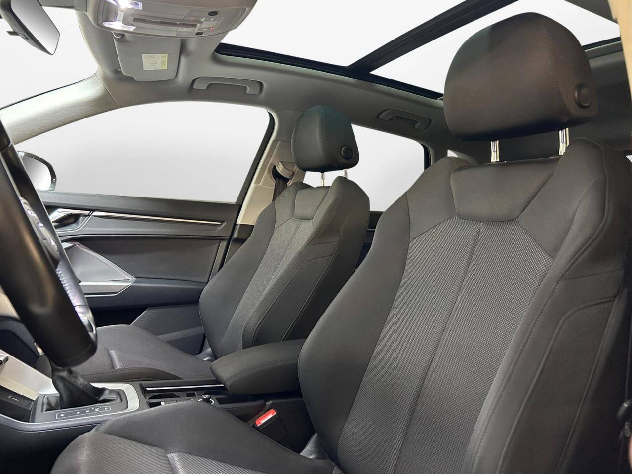 Audi Q3 40 2.0 tfsi S line edition quattro