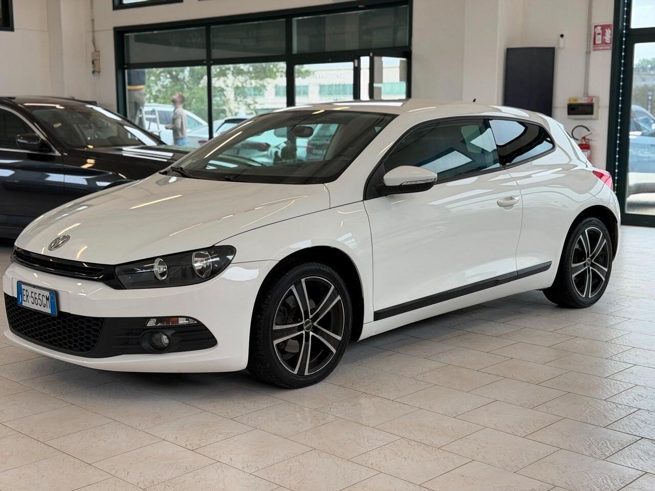 Volkswagen Scirocco 2.0 TDI 140CV DPF