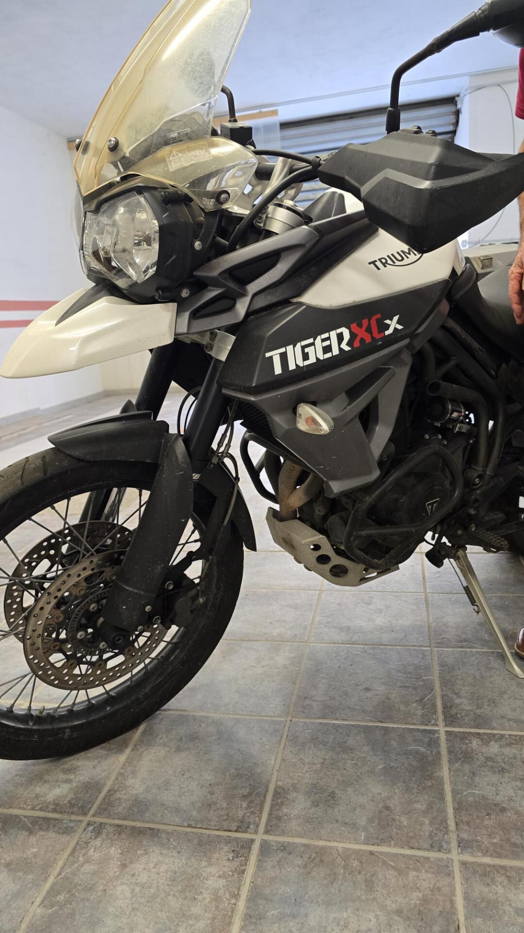 Triumph Tiger 800 XCx