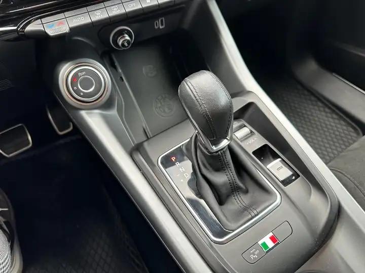 Alfa Romeo Tonale 1.5 130 CV MHEV TCT7 Edizione Speciale