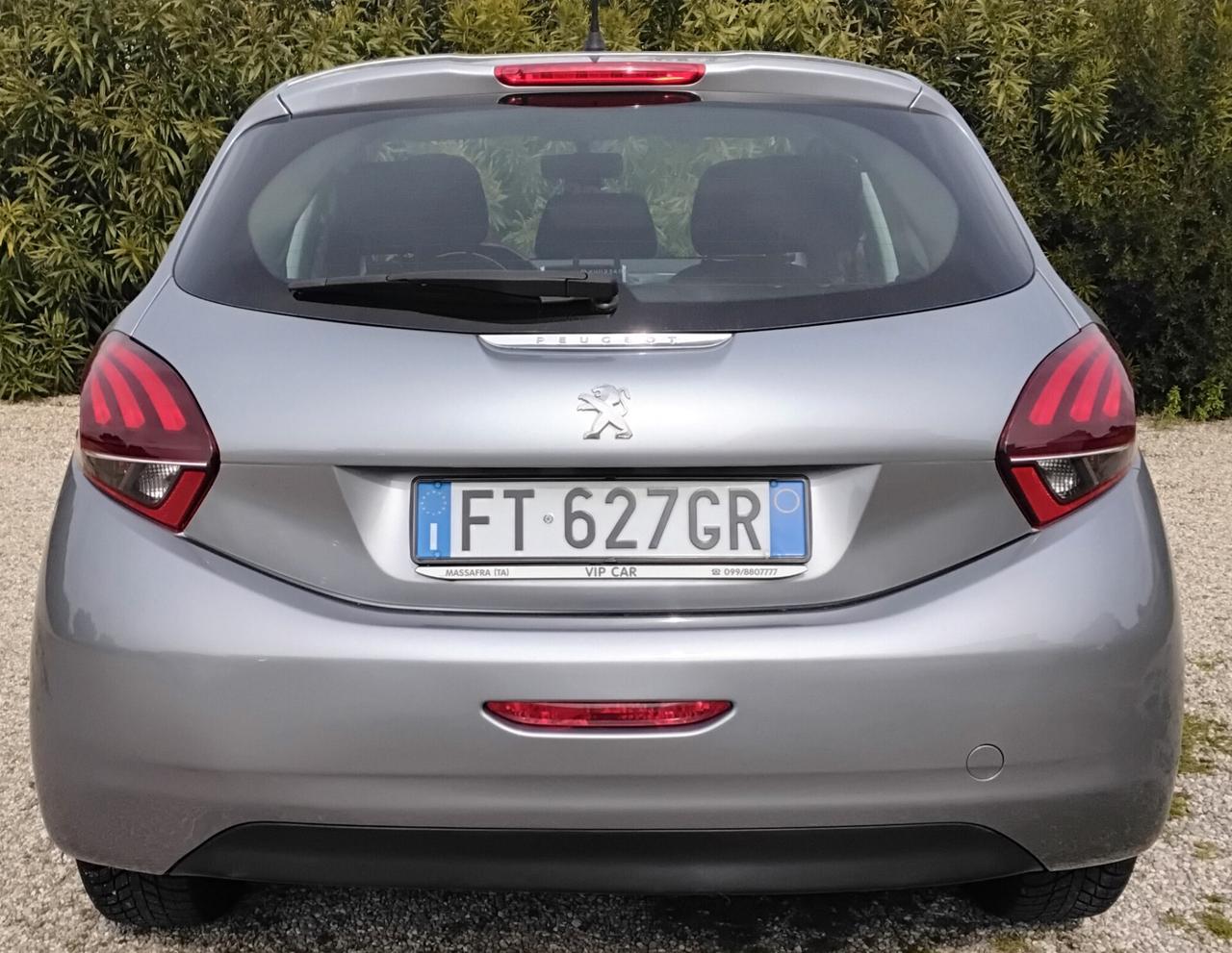 Peugeot 208 BlueHDi 100 S&S 5 porte GT Line