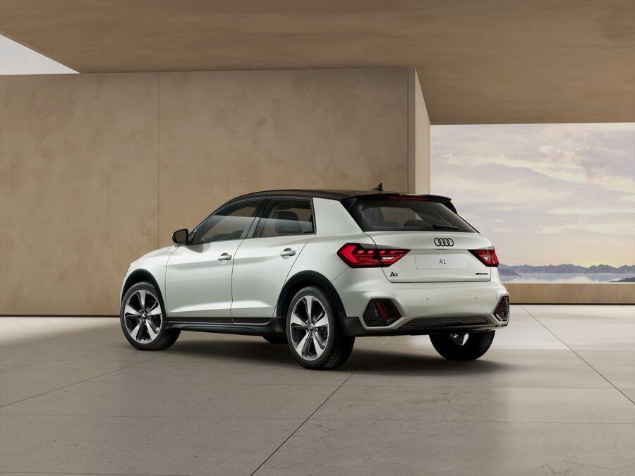 AUDI Audi A1 allstreet Identity Contrast 30 TFSI 85(116) kW(CV) 6-marce