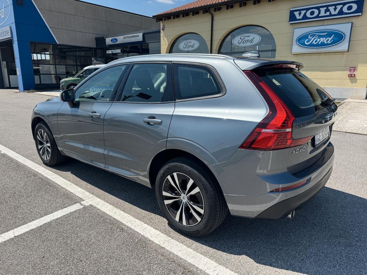 Volvo XC60 B4 AWD Diesel-Hybrid Momentum
