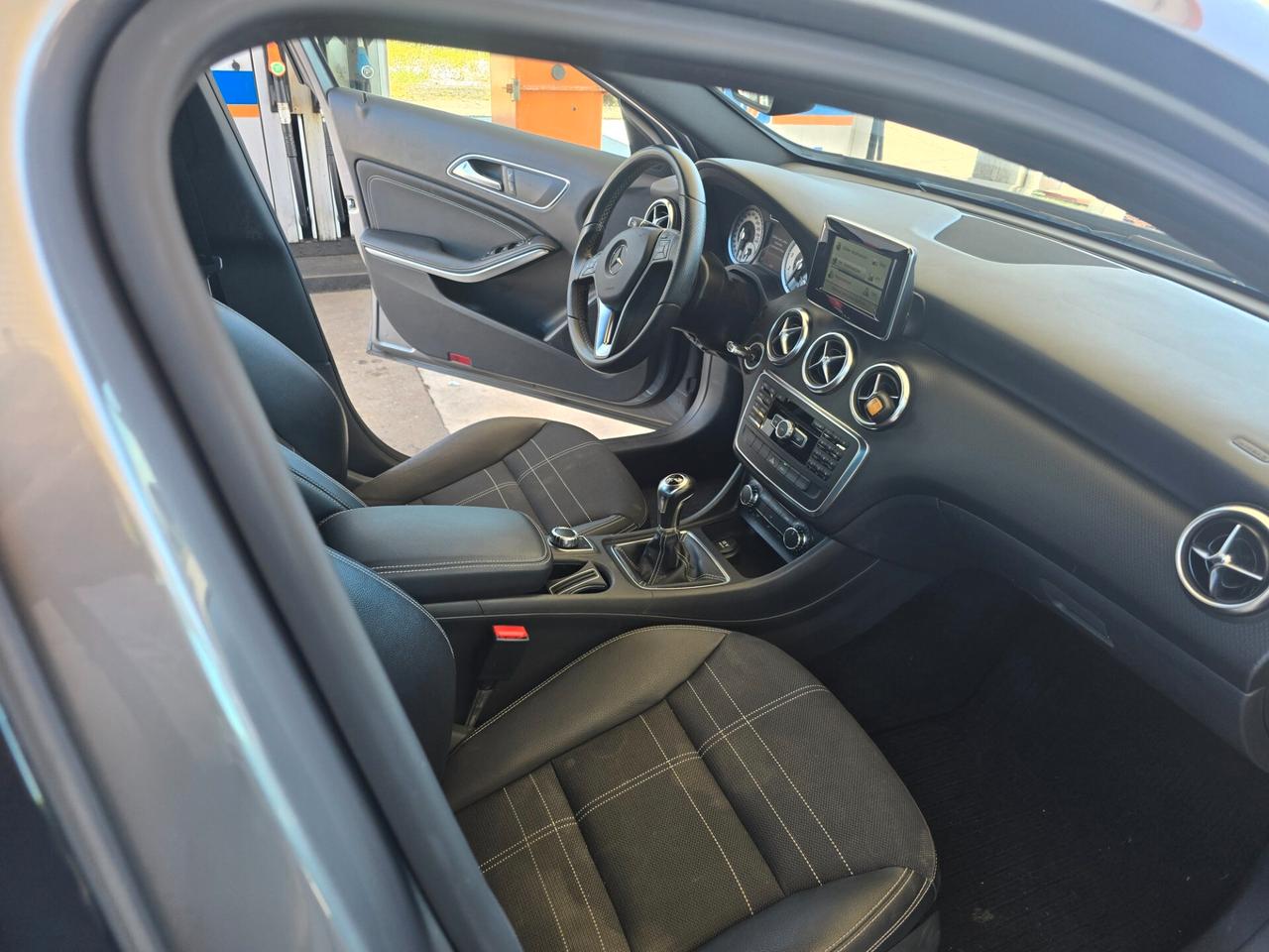 Mercedes-benz A 180 Premium