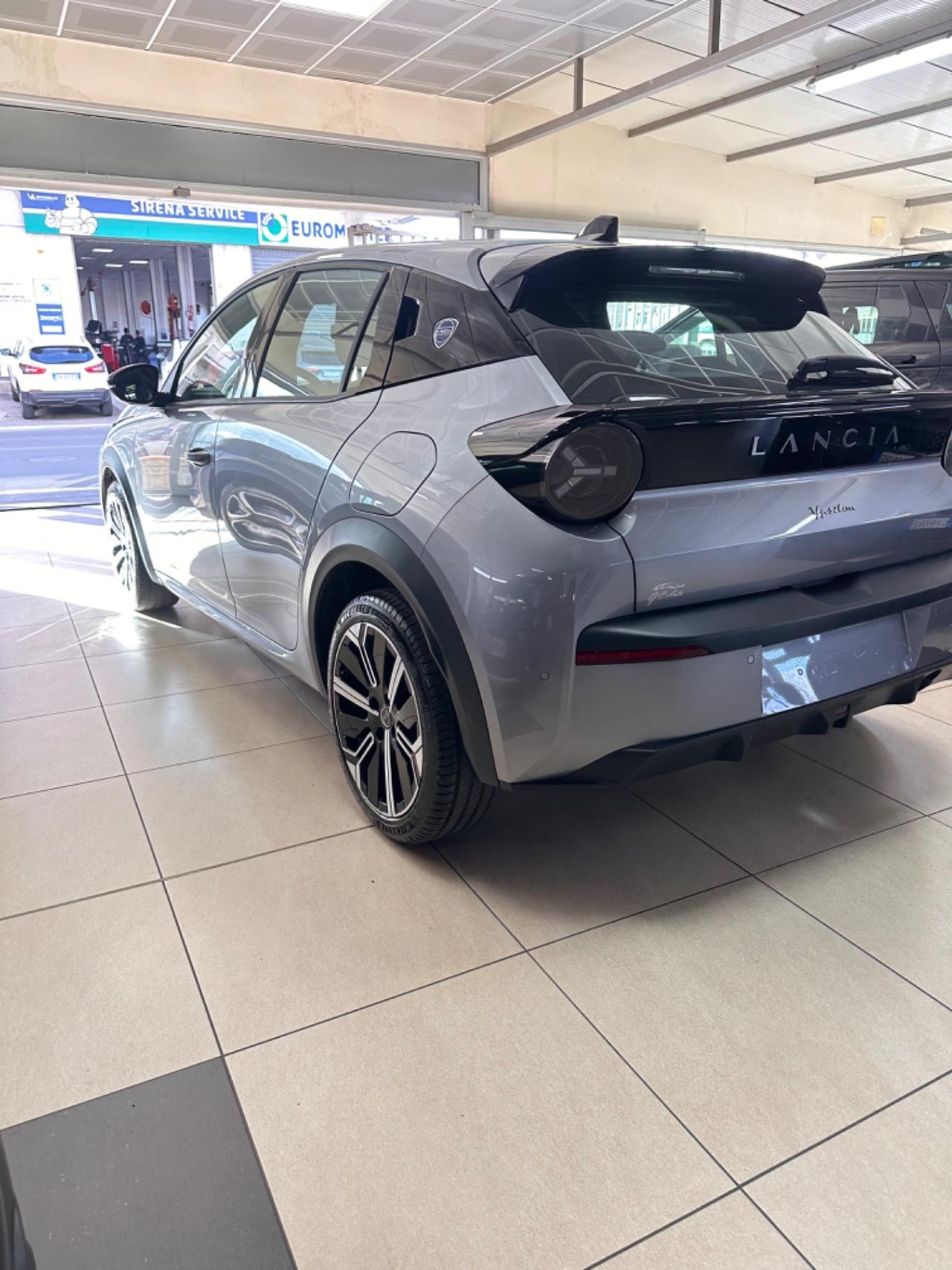 Lancia Ypsilon Hybrid 1.2 e-DCT 100CV KM0