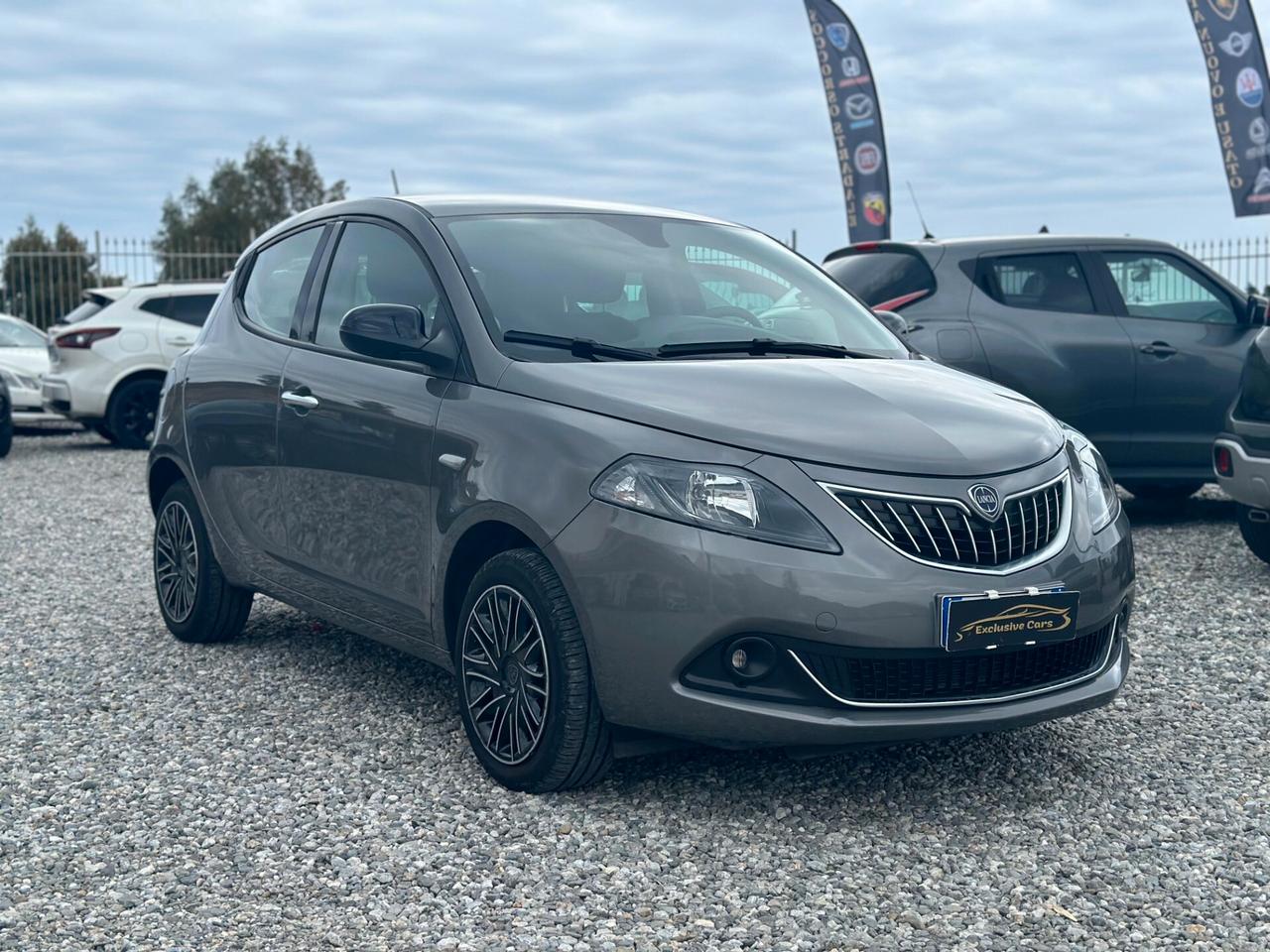 Lancia Ypsilon 1.0 FireFly 5 porte S&S Hybrid Gold Plus