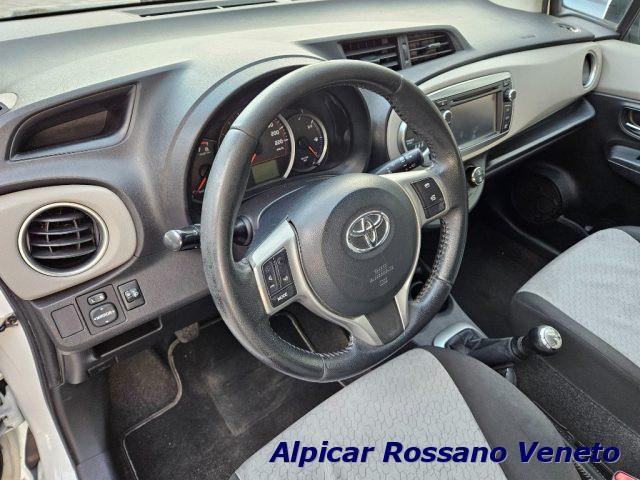 TOYOTA Yaris 1.0 5 porte Active