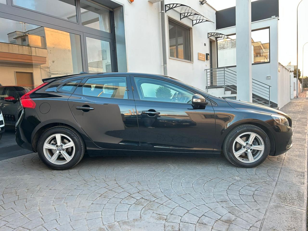 Volvo V40 D2 1.6 115 Cv Km 120.000-2014