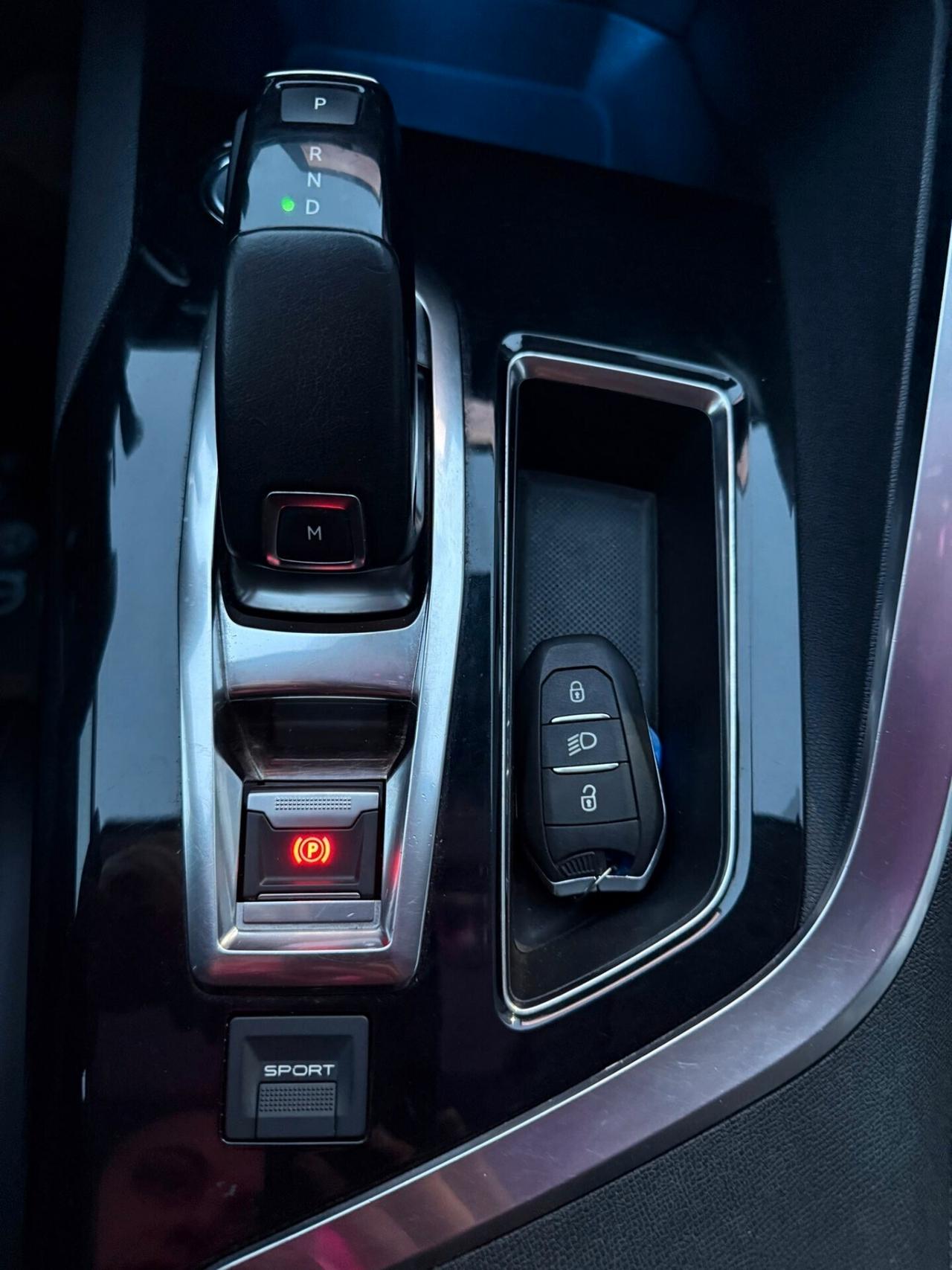 Peugeot 3008 cc1.6 HDI 120CV ALLURE