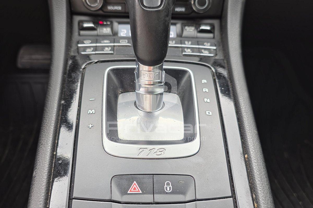 PORSCHE 718 Cayman 2.0