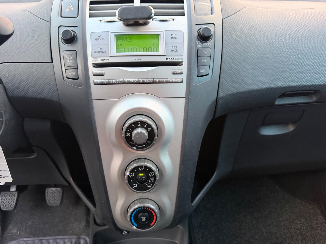Toyota Yaris 1.0 3 porte Sol