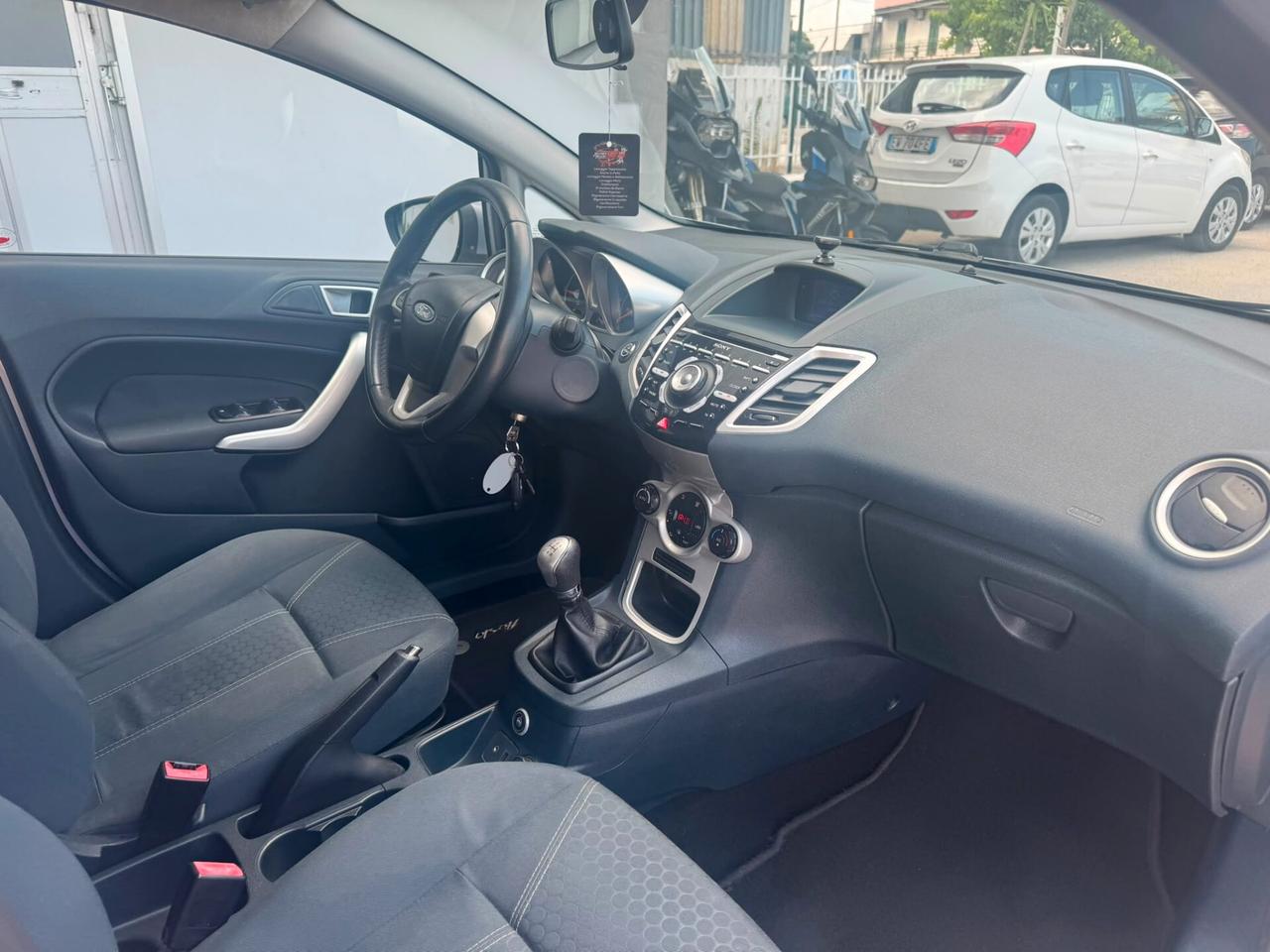 Ford Fiesta 1.4 5 porte Bz.- GPL Titanium