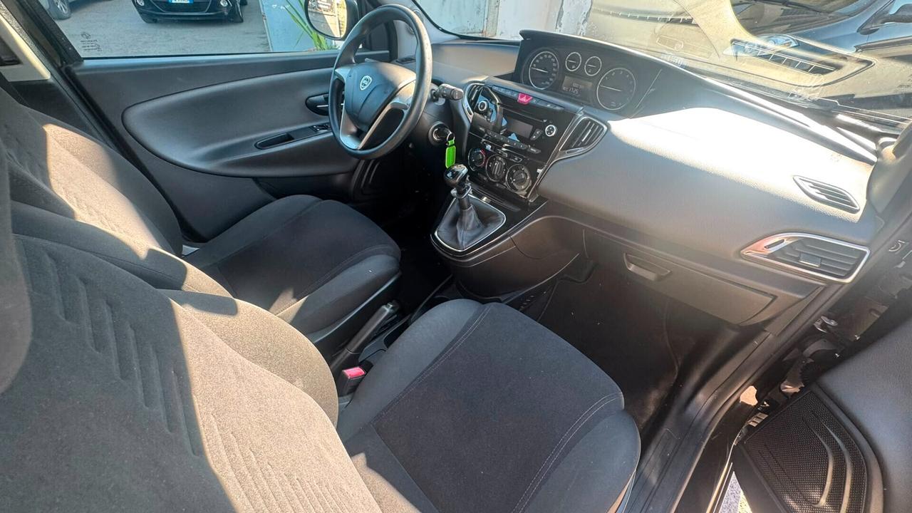 Lancia Ypsilon 1.2 69 CV 5 porte Elle