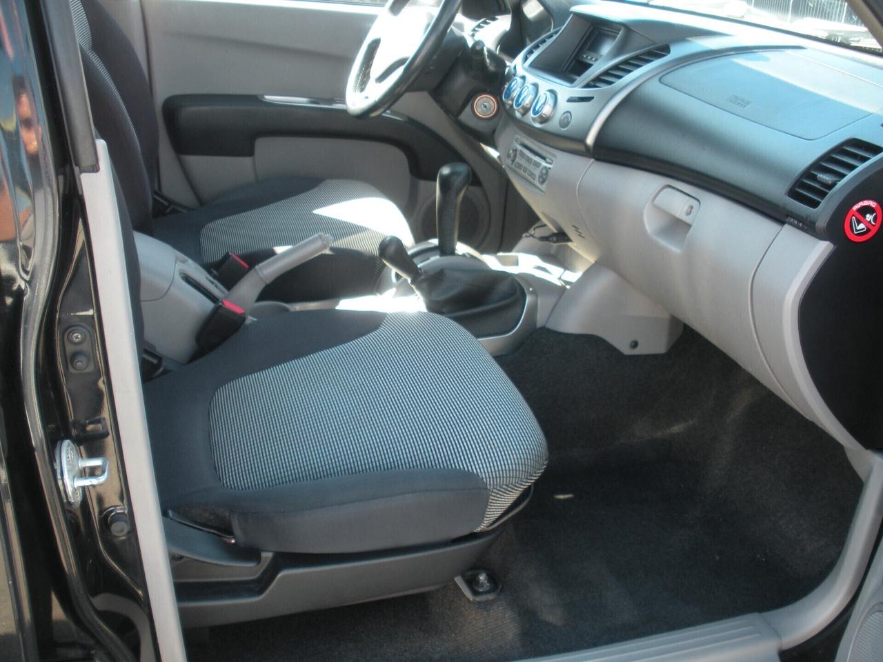 Mitsubishi L200 2.5 DI-D/136CV Double Cab Intense
